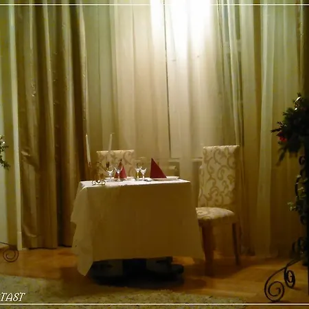 Bed & Breakfast Dvorac Fantast *