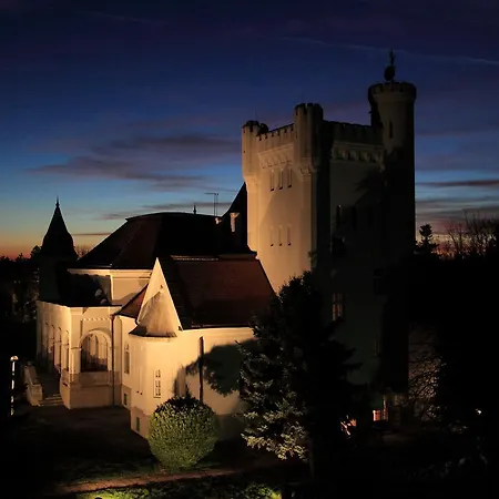 Frühstückspension Dvorac Fantast *