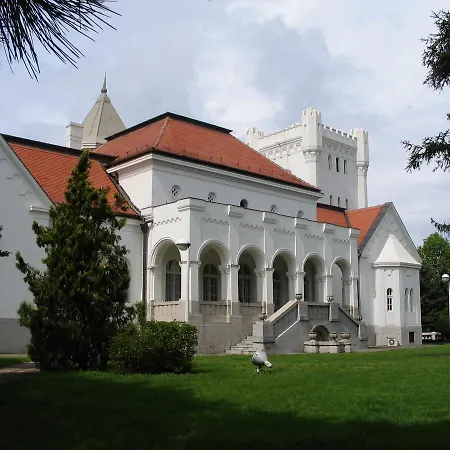 Dvorac Fantast * Becej